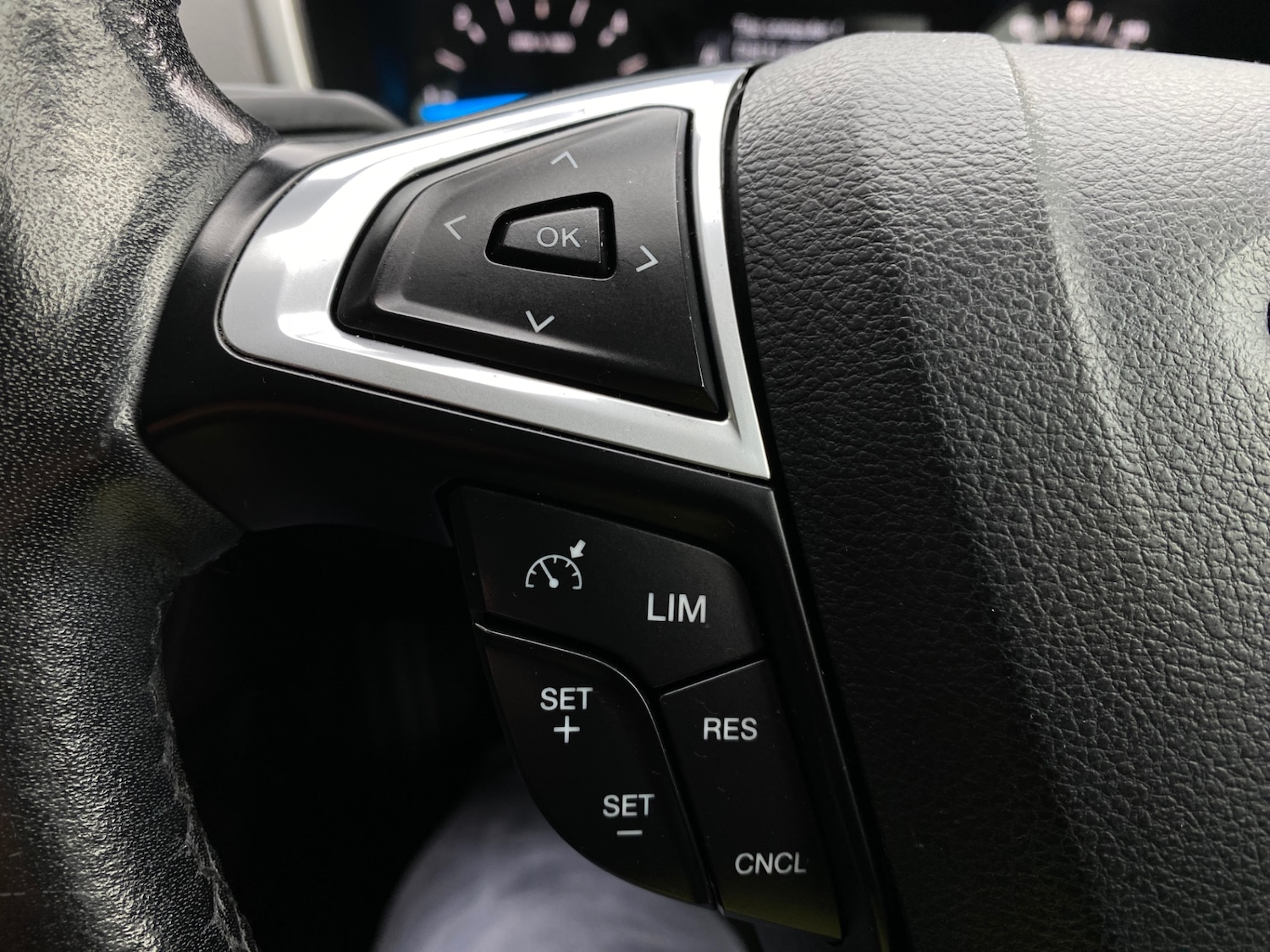 Used Ford Mondeo 2017 for sale - 76652758: Photo 39