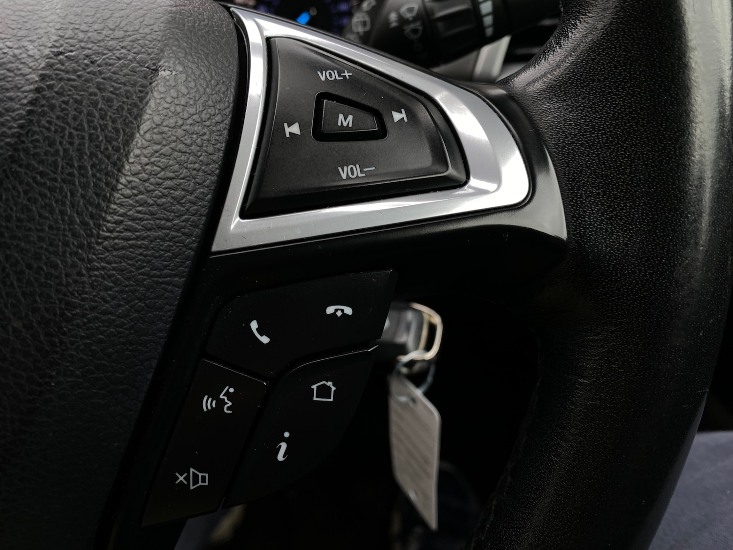 Used Ford Mondeo 2017 for sale - 76652758: Photo 43