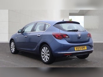 Used Vauxhall Astra 2013 for sale - 79495832: Photo