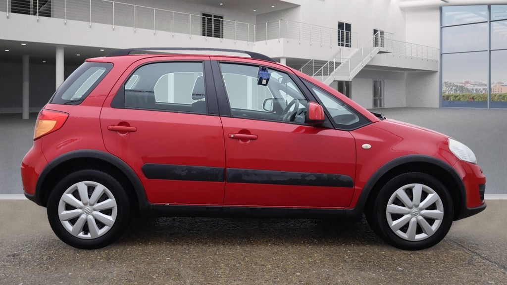 Used Suzuki SX4 2014 for sale - 76878002: Photo 5
