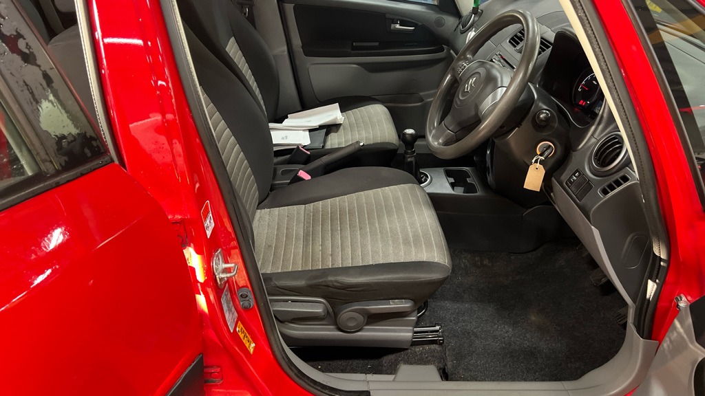 Used Suzuki SX4 2014 for sale - 76878002: Photo 9