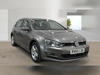 Used Volkswagen Golf 2015 for sale - 78601537: Photo