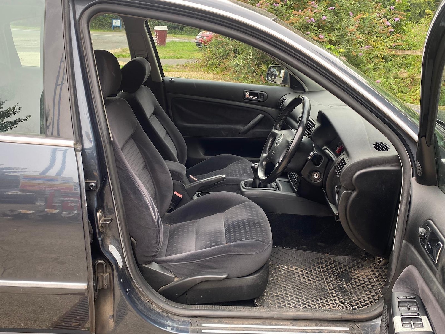 Used Volkswagen Passat 2003 for sale - 77449879: Photo 8