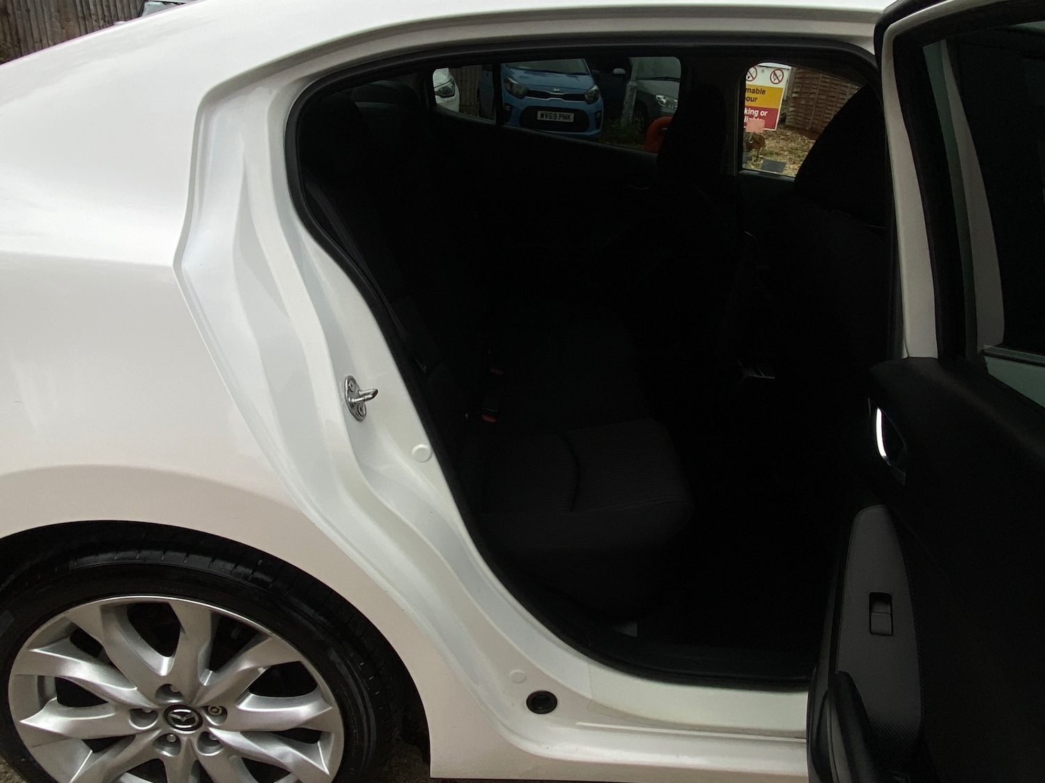 Used Mazda Mazda3 2015 for sale - 76663707: Photo 23