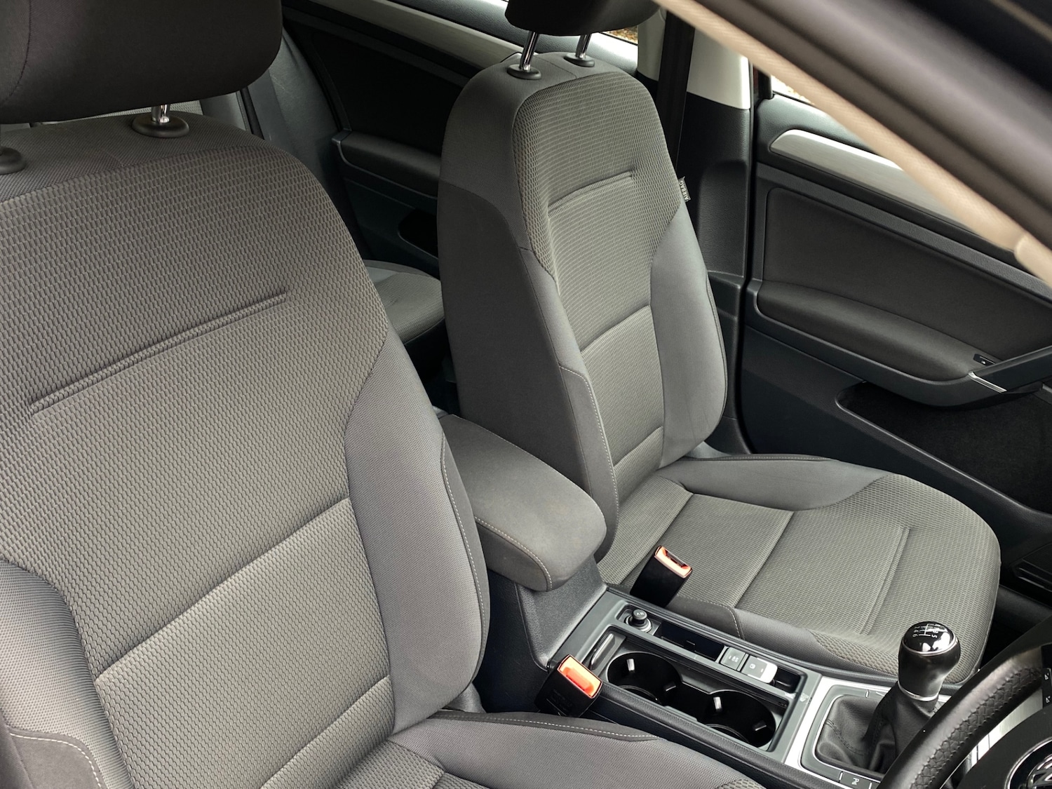 Used Volkswagen Golf 2015 for sale - 76651322: Photo 7