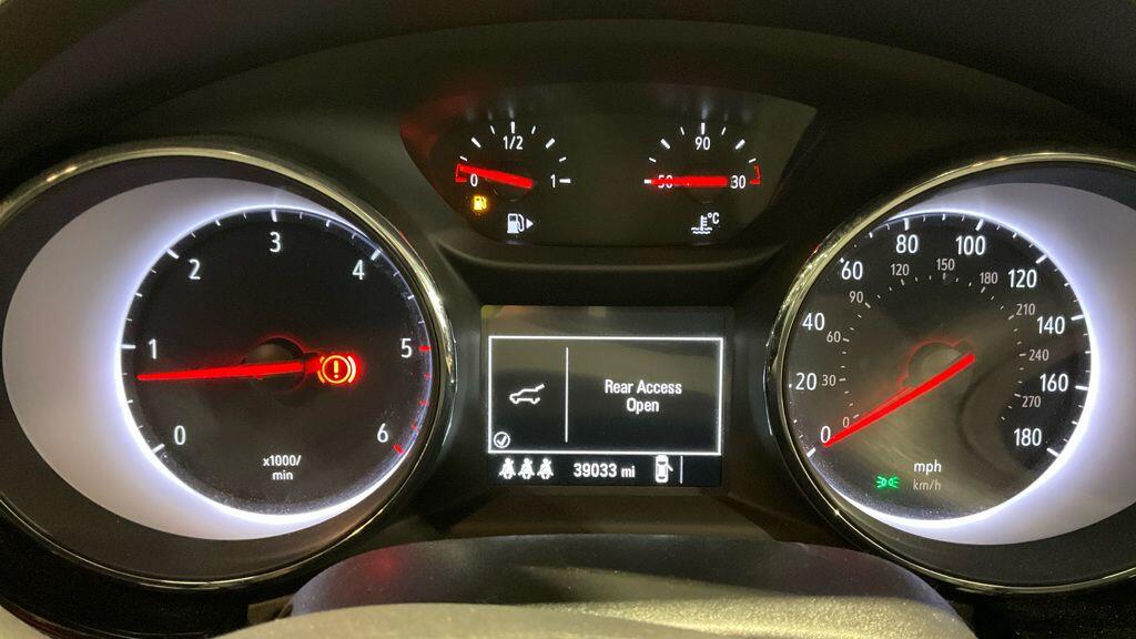 Used Vauxhall Astra 2017 for sale - 77852912: Photo 11