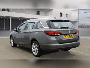 Used Vauxhall Astra 2017 for sale - 77852912: Photo