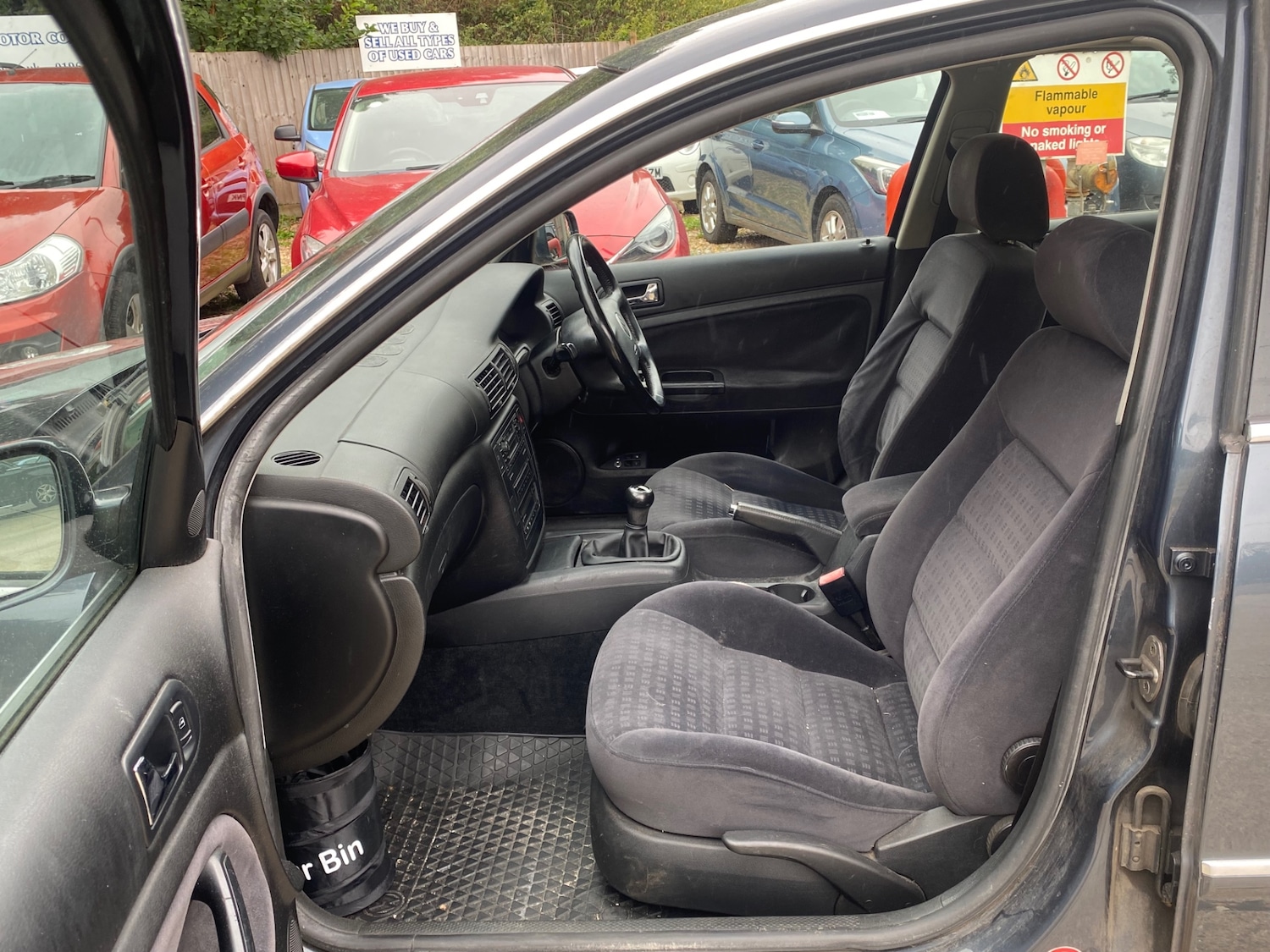 Used Volkswagen Passat 2003 for sale - 76652715: Photo 6