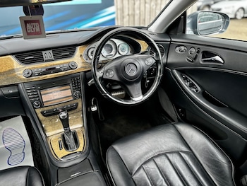 Used Mercedes-Benz CLS 2010 for sale - 79614561: Photo