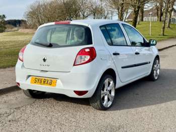Used Renault Clio 2011 for sale - 74133332: Photo