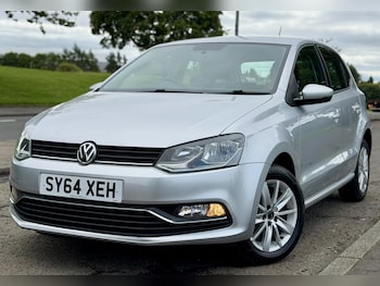 Used Volkswagen Polo 2015 for sale - 79463516: Photo