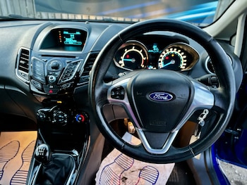 Used Ford Fiesta 2014 for sale - 79463351: Photo
