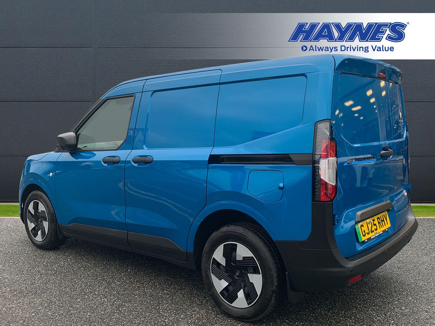 Used Ford Transit Courier 2025 for sale - 77190595: Photo 8