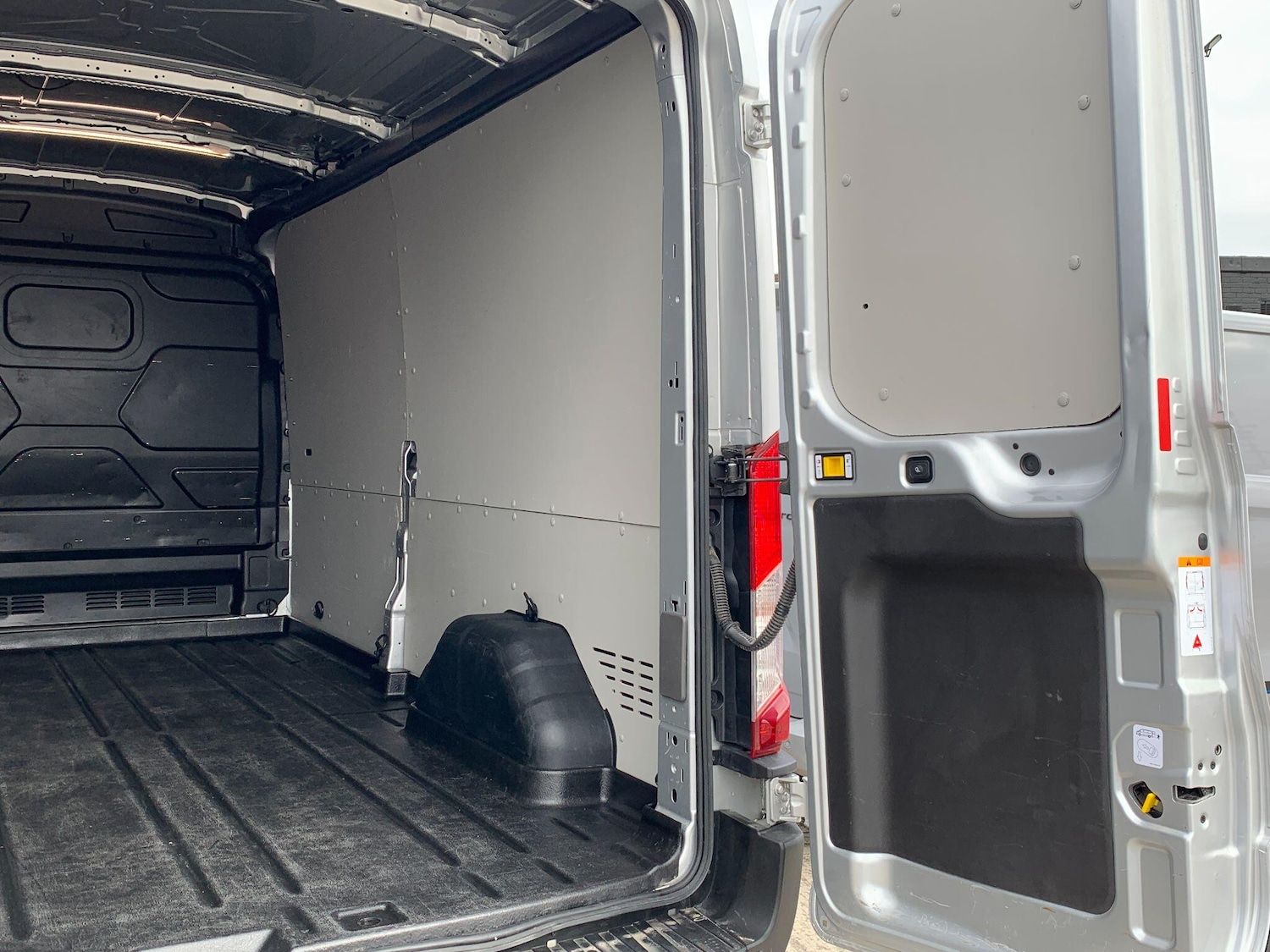 Used Ford Transit 2024 for sale - 77853989: Photo 46