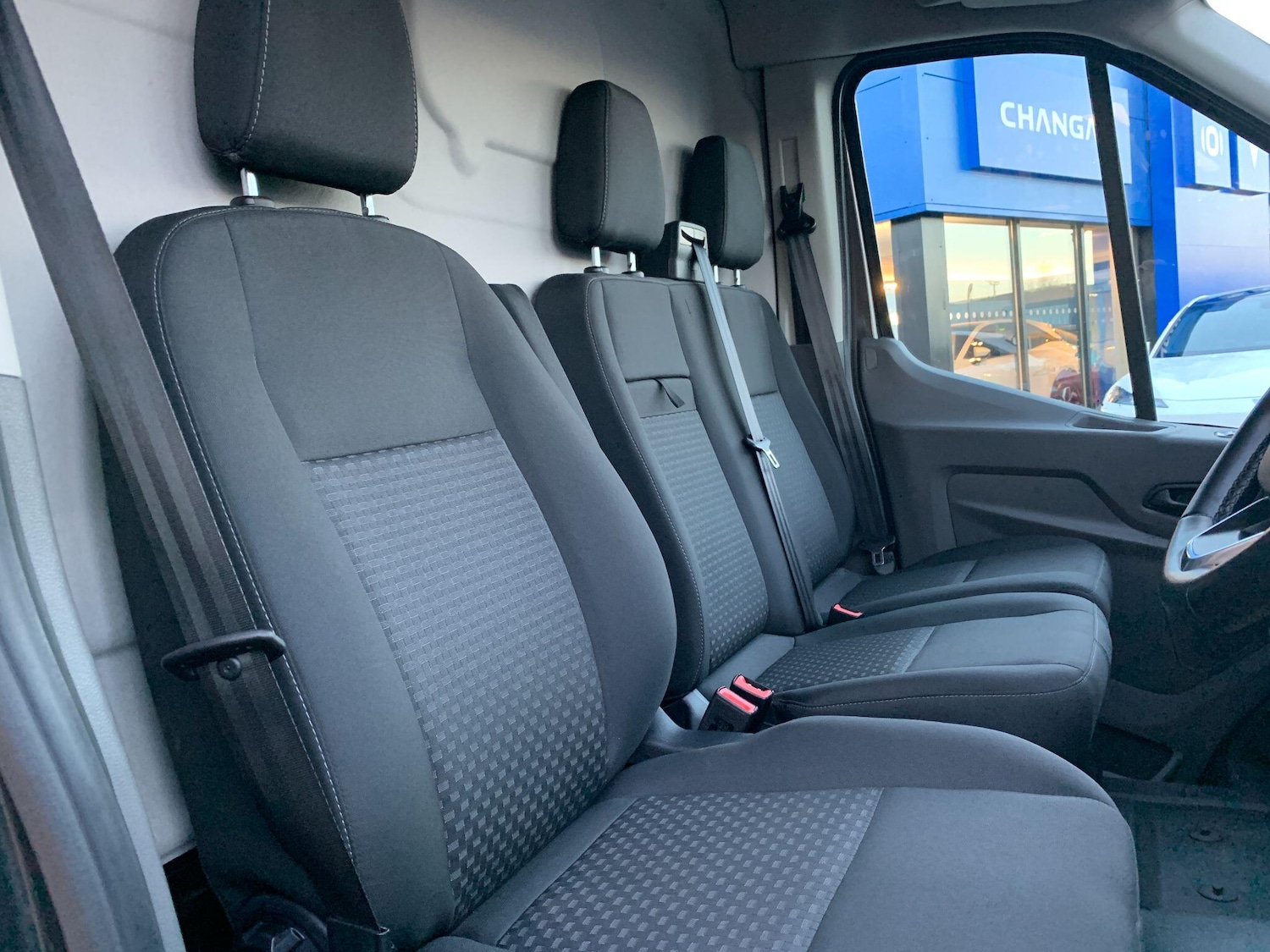 Used Ford Transit 2024 for sale - 76742986: Photo 8