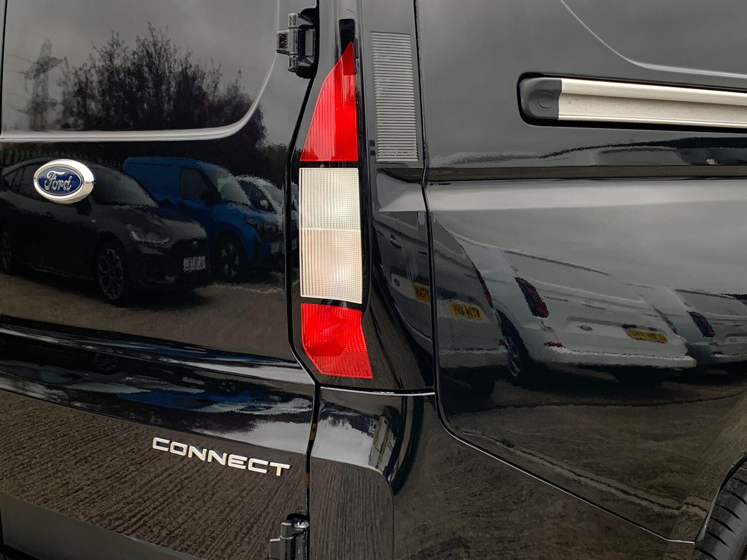 Used Ford Transit Connect 2025 for sale - 76498728: Photo 47