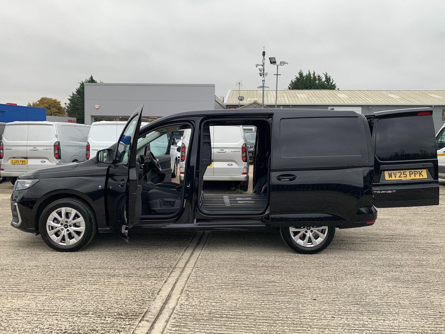 Used Ford Transit Connect 2025 for sale - 76498728: Photo 7