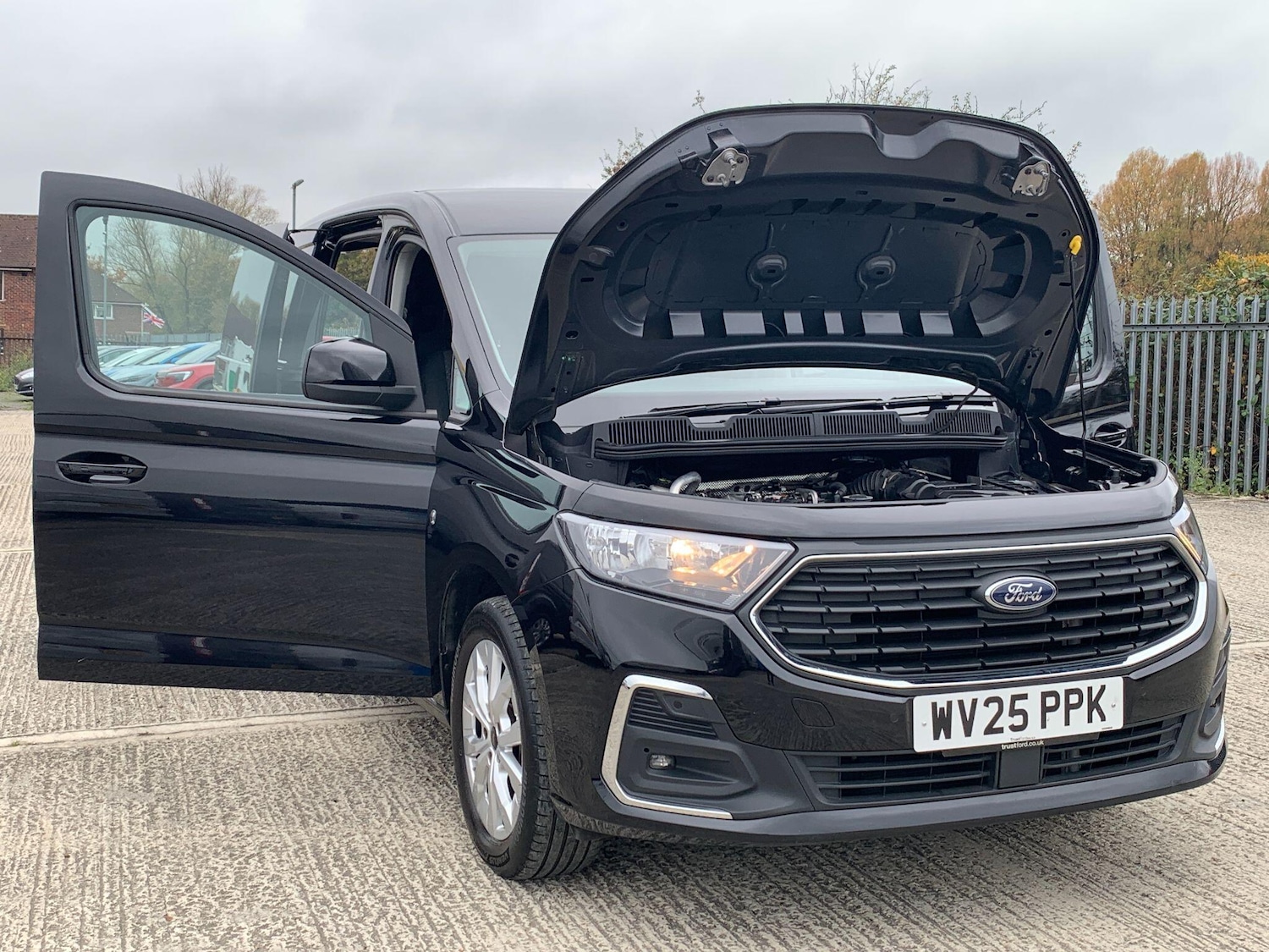 Used Ford Transit Connect 2025 for sale - 76498728: Photo 9