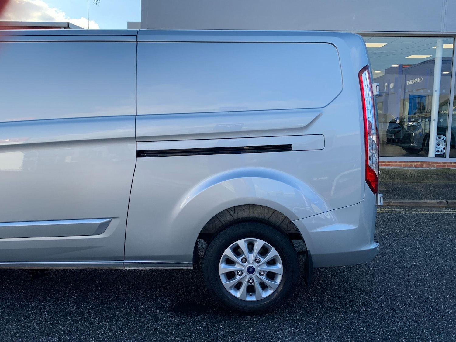 Used Ford Transit Custom 2023 for sale - 76688767: Photo 54