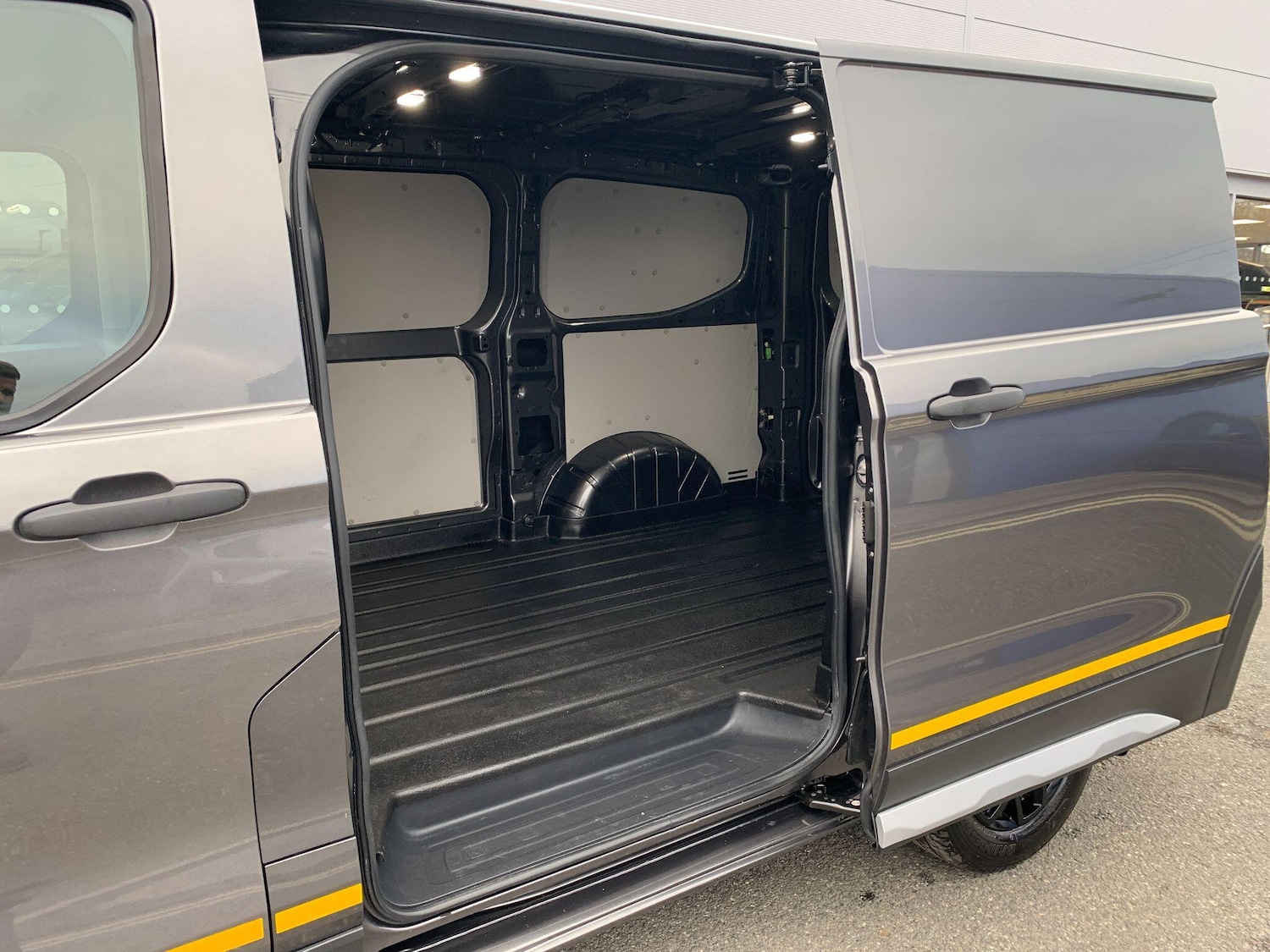 Used Ford Transit Custom 2025 for sale - 77120749: Photo 30