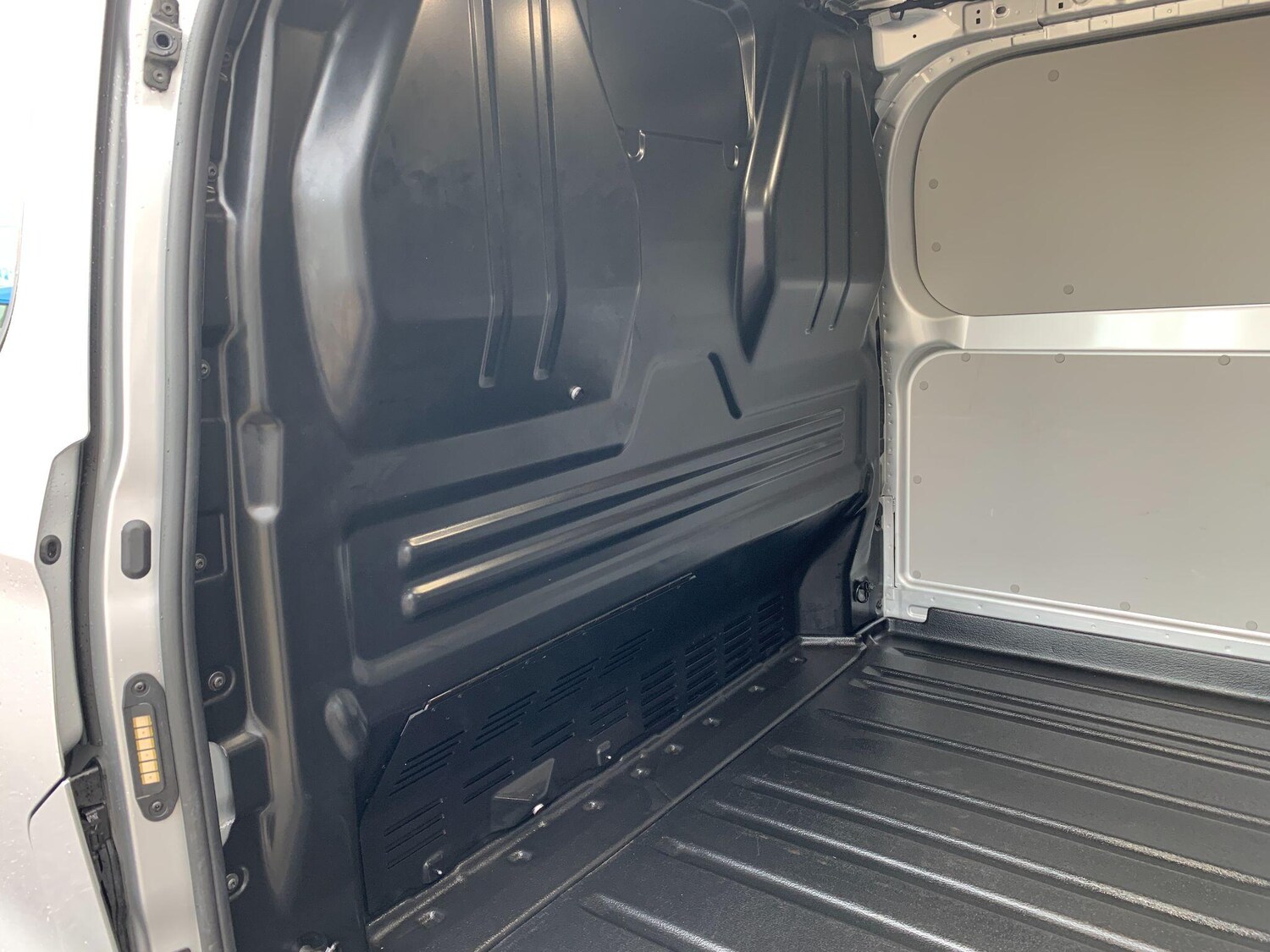 Used Ford Transit Custom 2025 for sale - 77351527: Photo 35