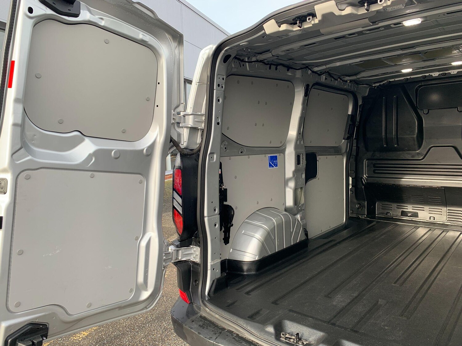 Used Ford Transit Custom 2025 for sale - 77351527: Photo 39