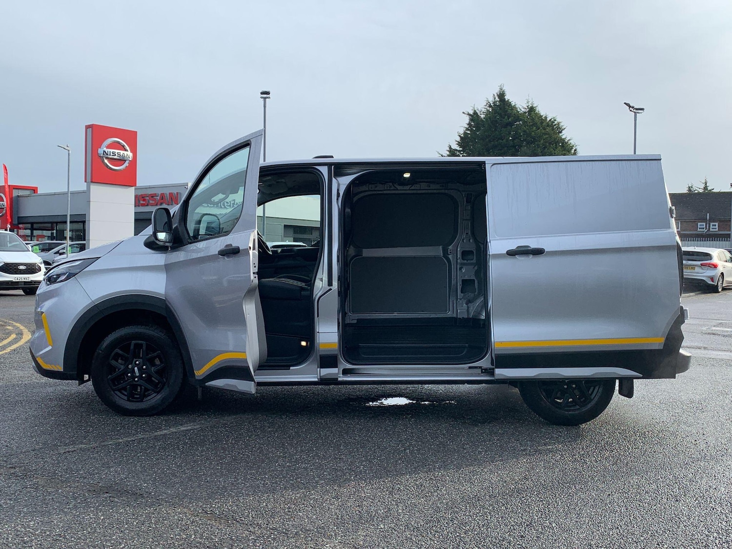 Used Ford Transit Custom 2025 for sale - 77351527: Photo 6