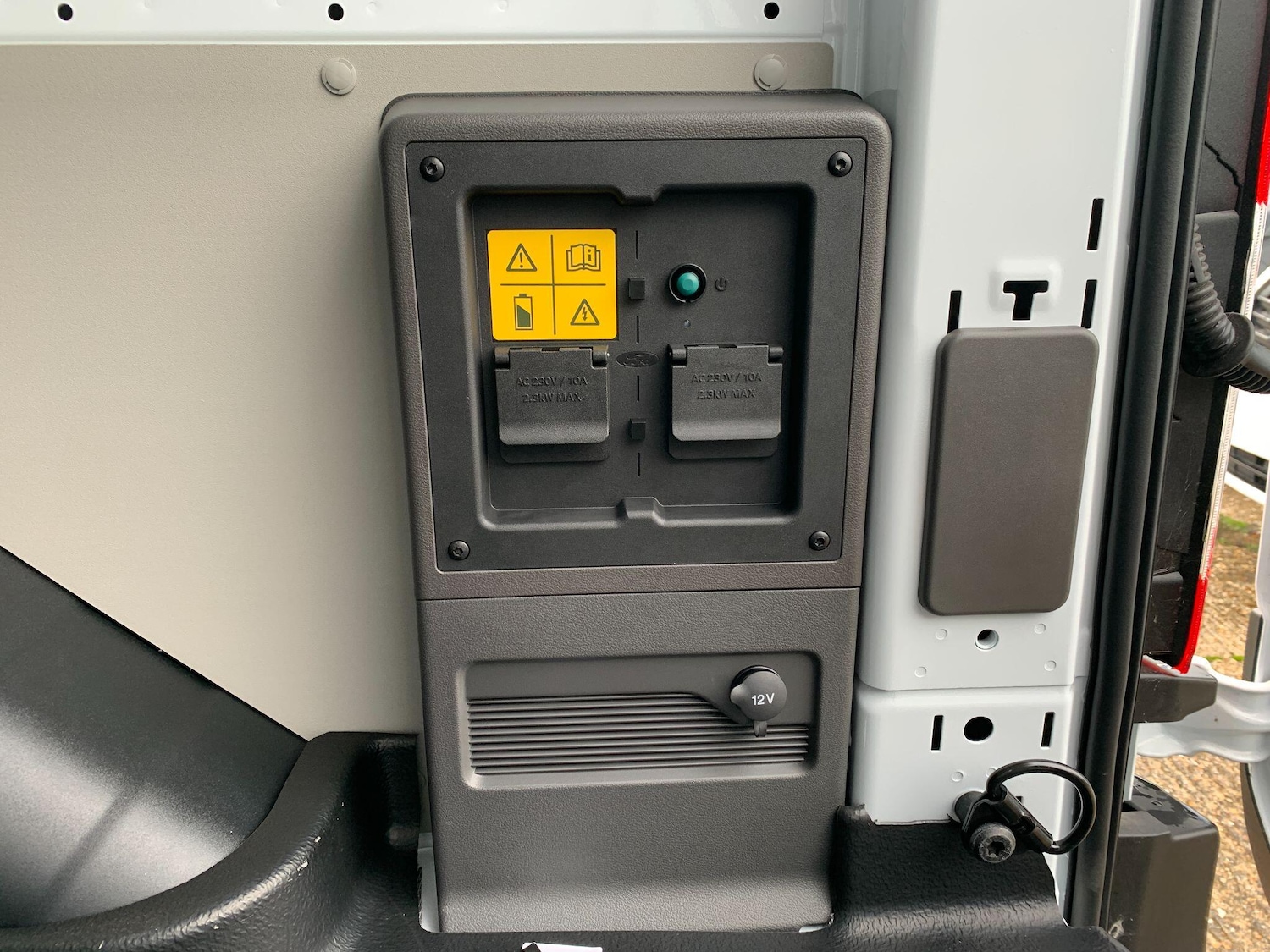 Used Ford E-Transit 2025 for sale - 76433374: Photo 12