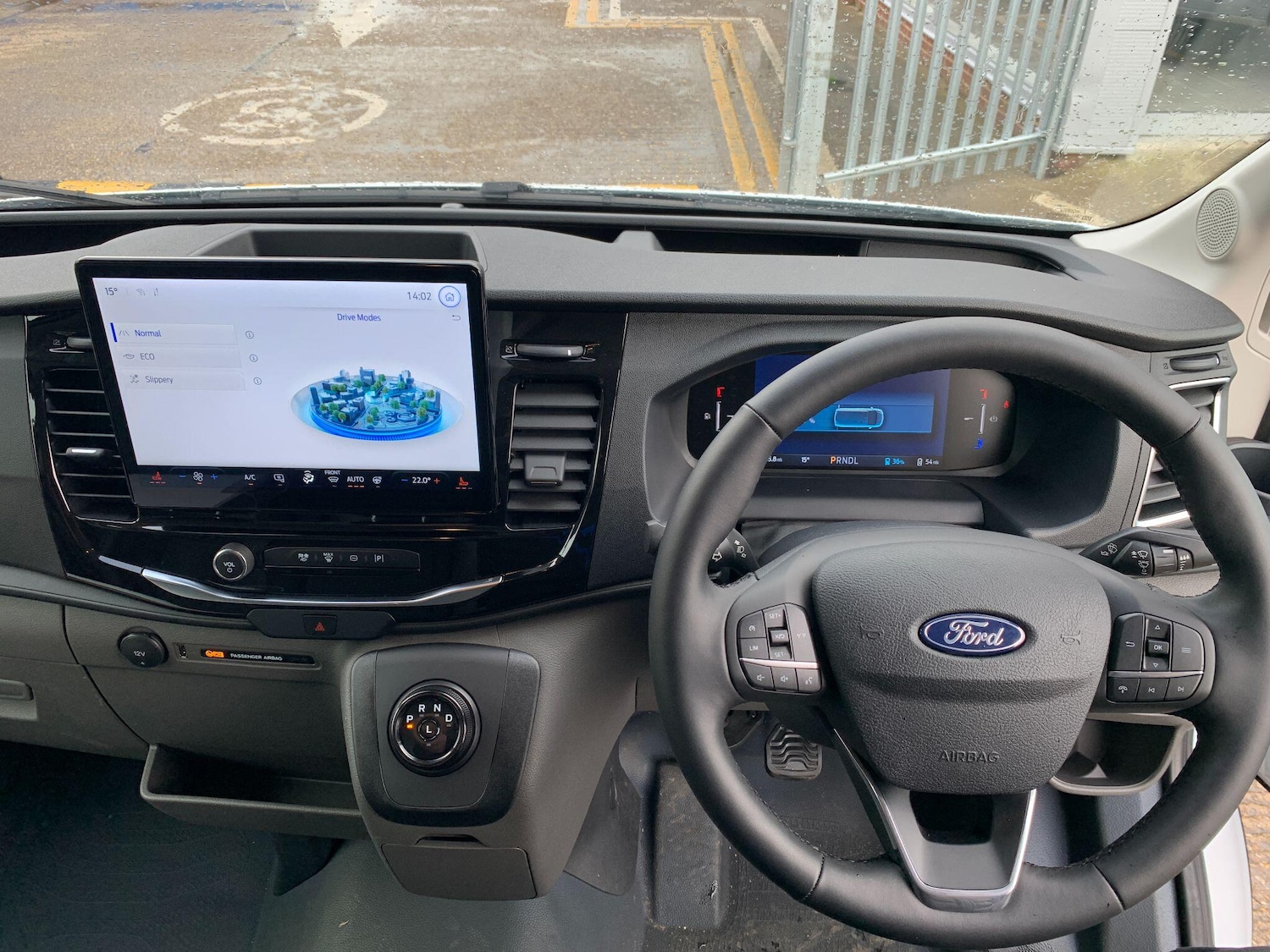 Used Ford E-Transit 2025 for sale - 76433374: Photo 32