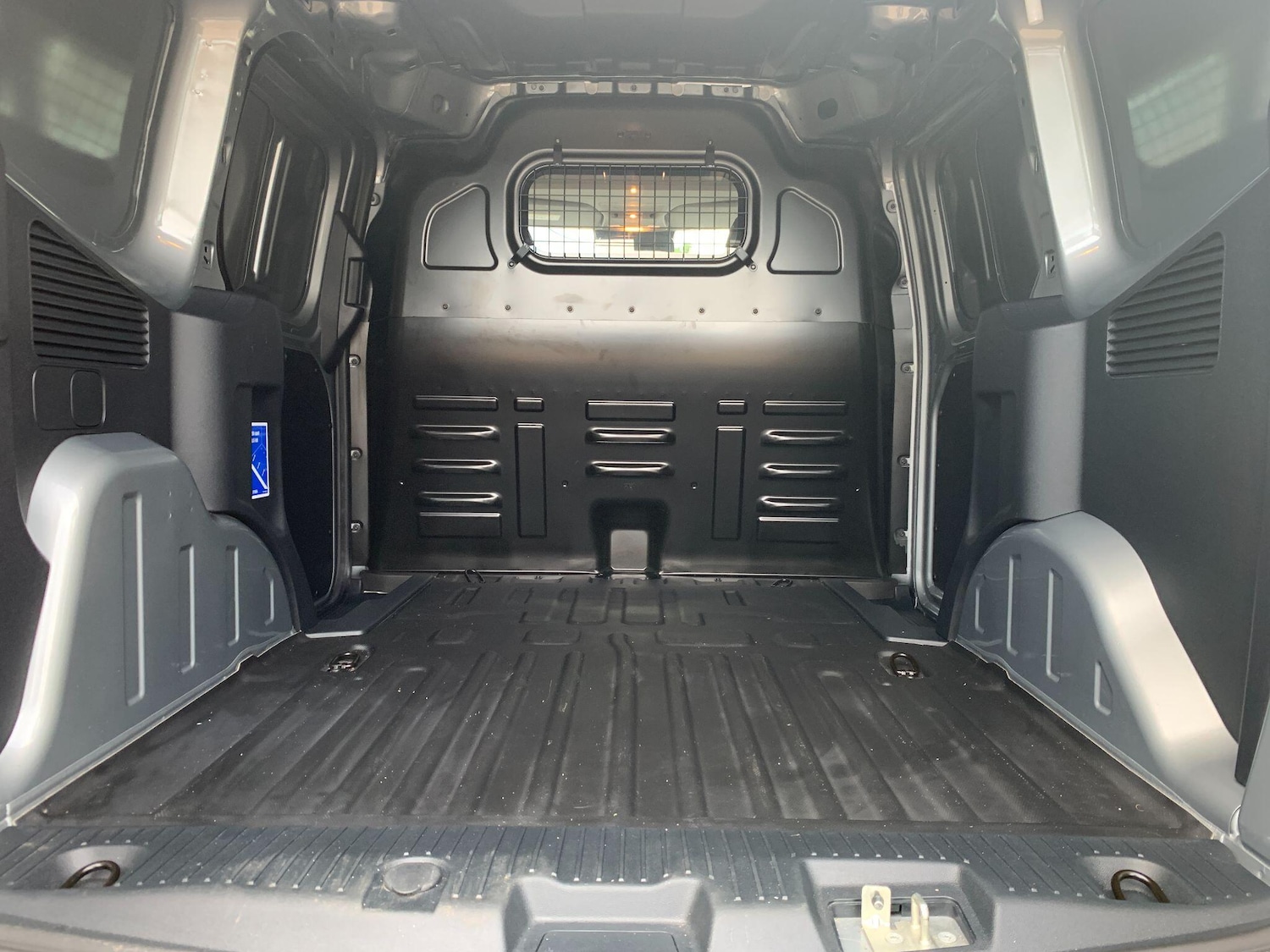 Used Ford Transit Courier 2024 for sale - 76472613: Photo 22