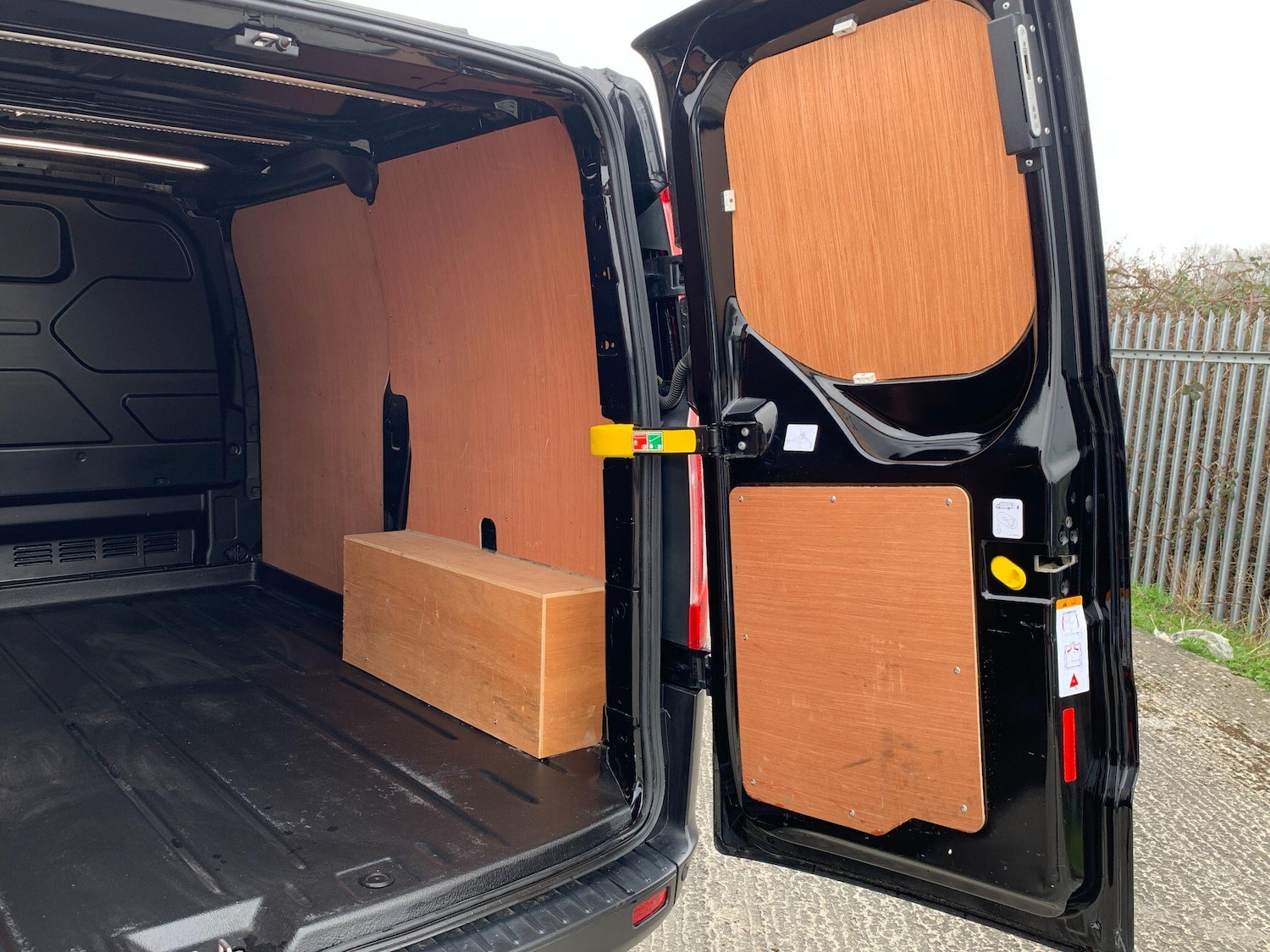 Used Ford Transit Custom 2023 for sale - 77769196: Photo 36