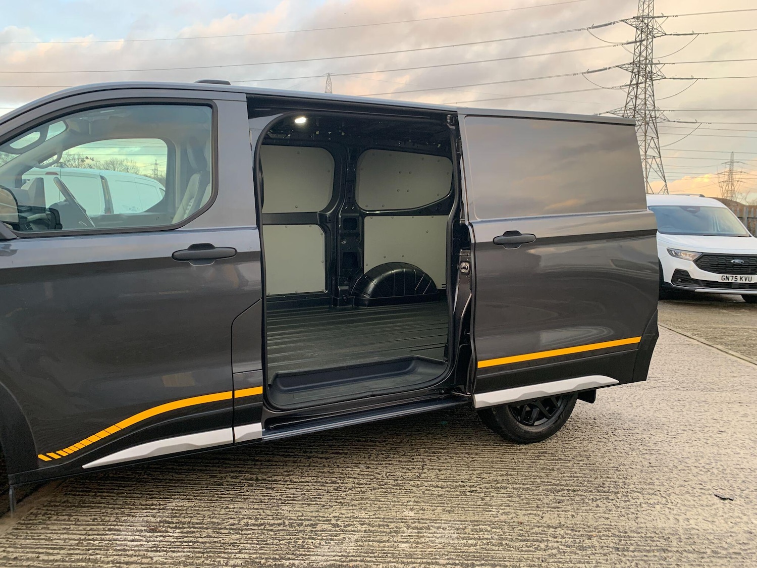 Used Ford Transit Custom for sale - 77314753: Photo 6