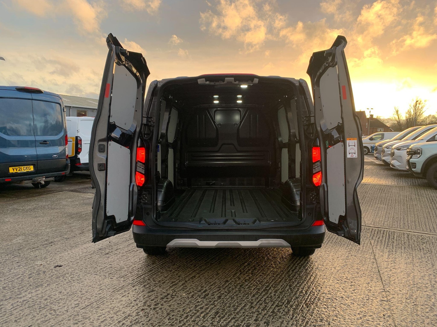 Used Ford Transit Custom for sale - 77314753: Photo 9