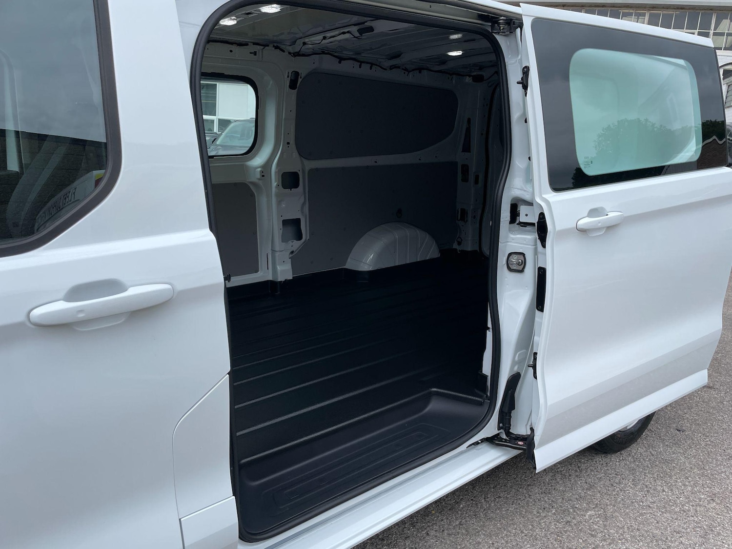 Used Ford Transit Custom 2025 for sale - 77214999: Photo 33