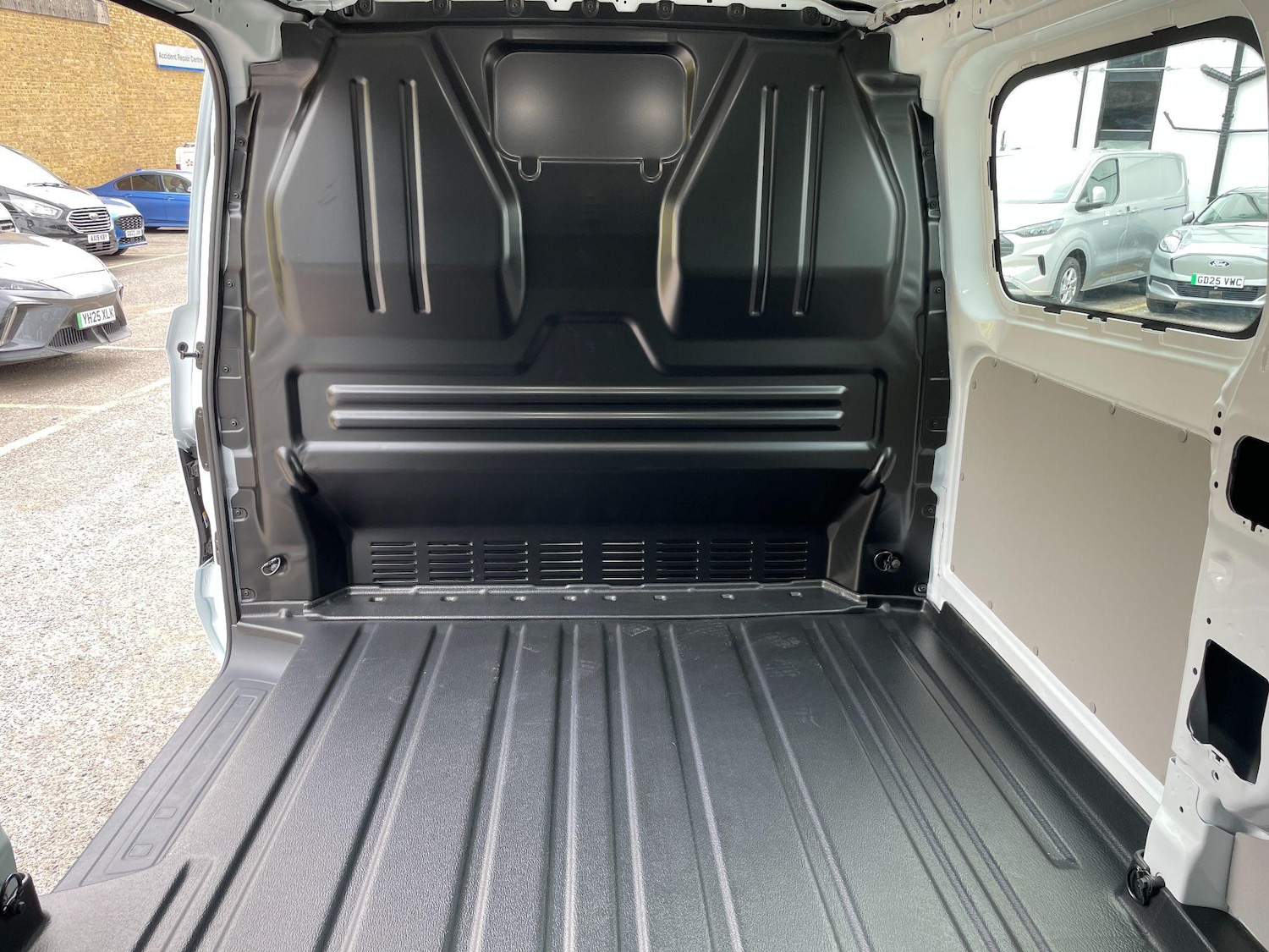 Used Ford Transit Custom 2025 for sale - 77214999: Photo 36