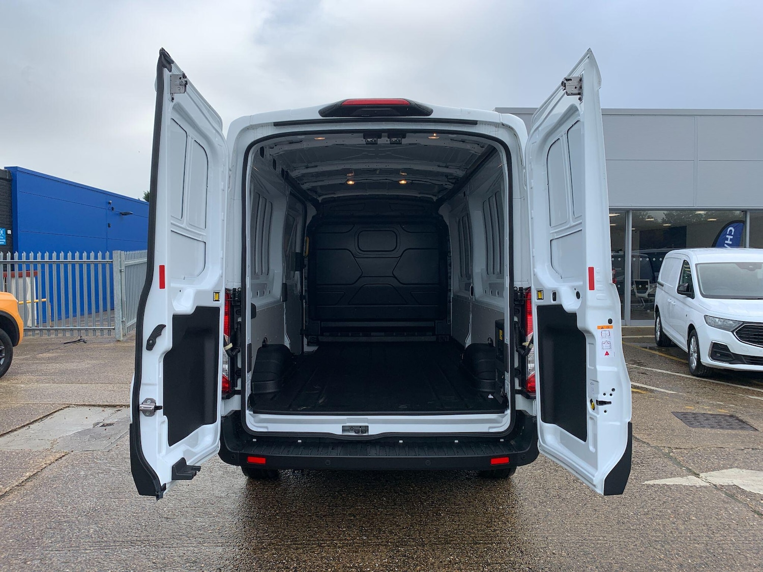 Used Ford E-Transit for sale - 77175472: Photo 29