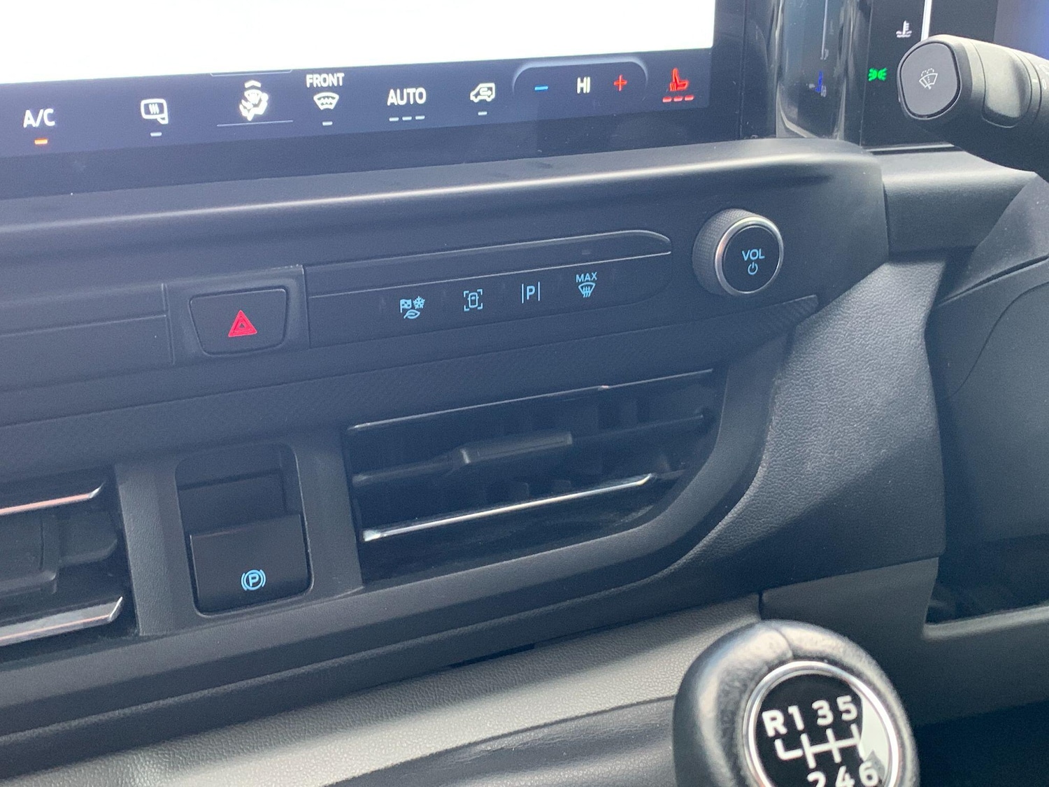 Used Ford Transit Custom 2024 for sale - 77343942: Photo 25