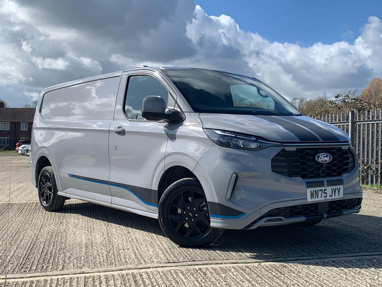 Used Ford Transit Custom for sale - 77893042: Photo 1