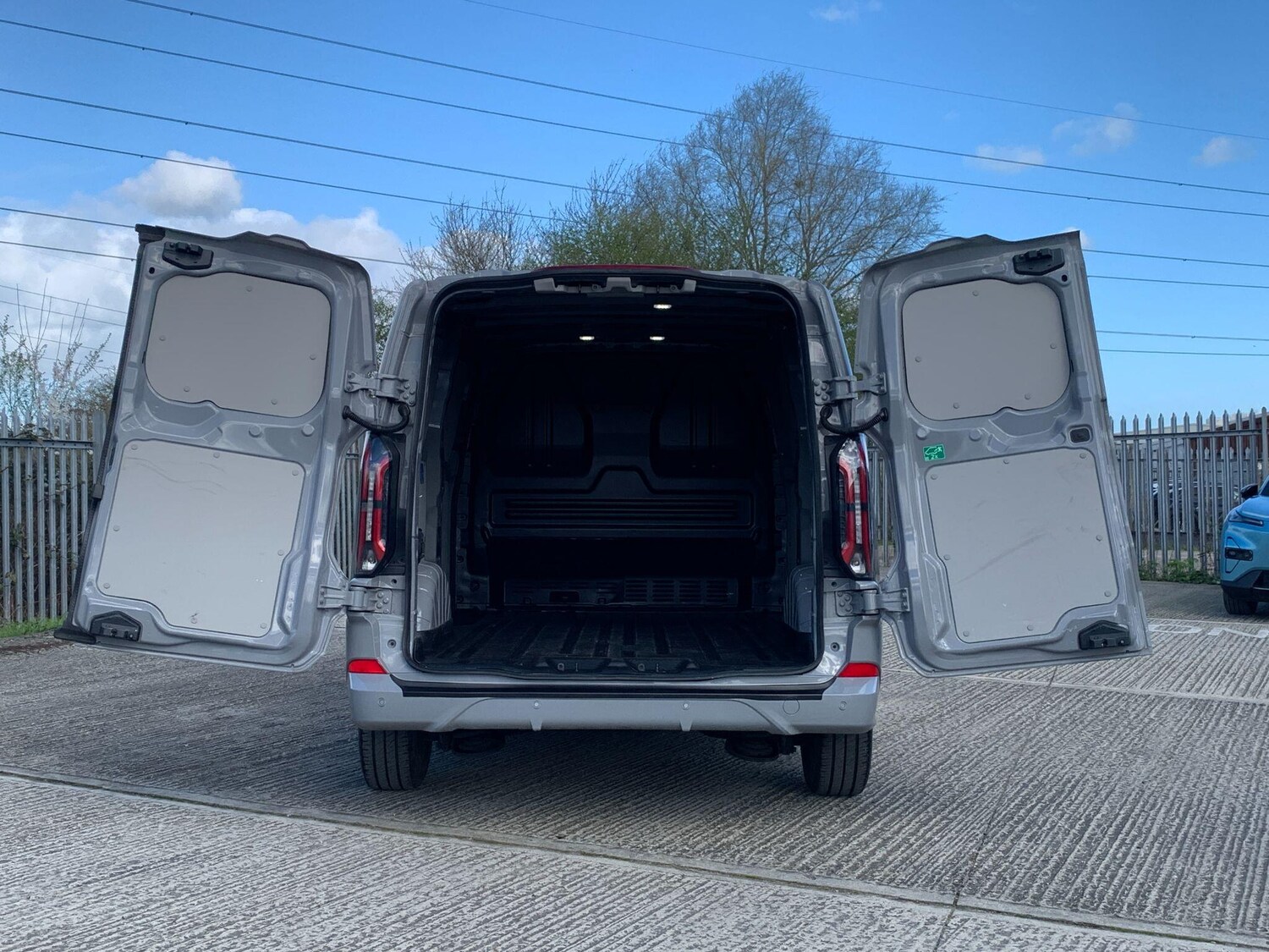 Used Ford Transit Custom for sale - 77893042: Photo 40