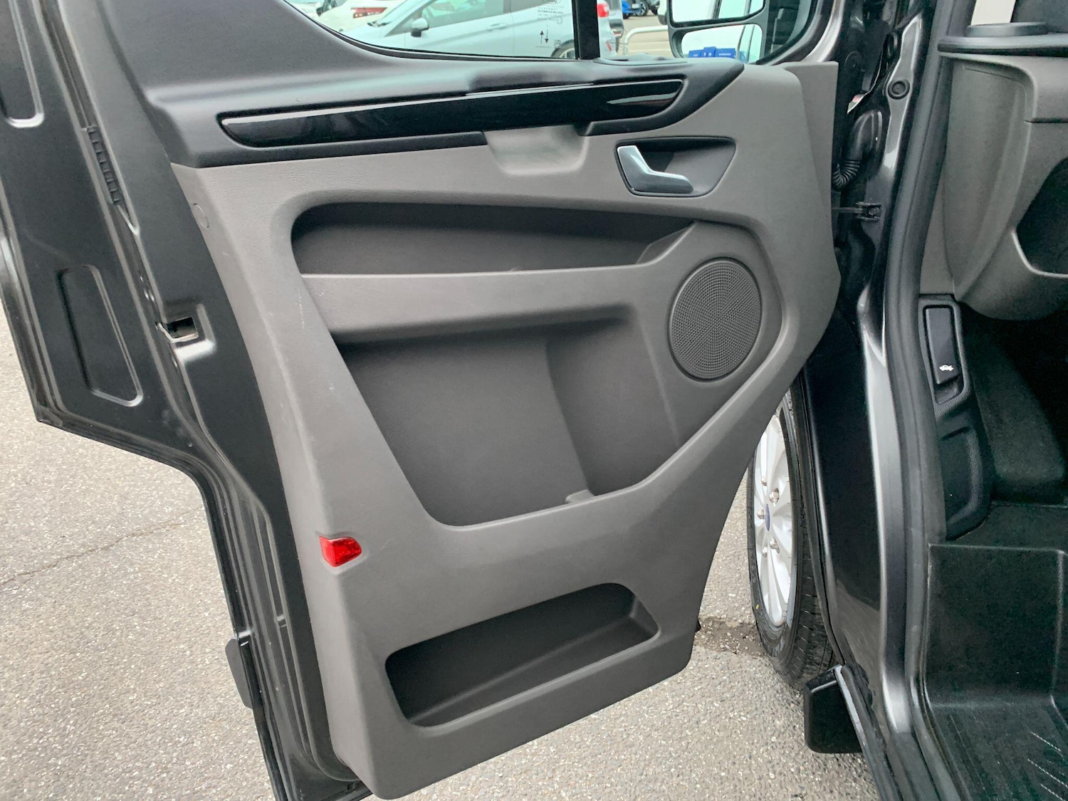 Used Ford Transit Custom 2023 for sale - 76993867: Photo 14