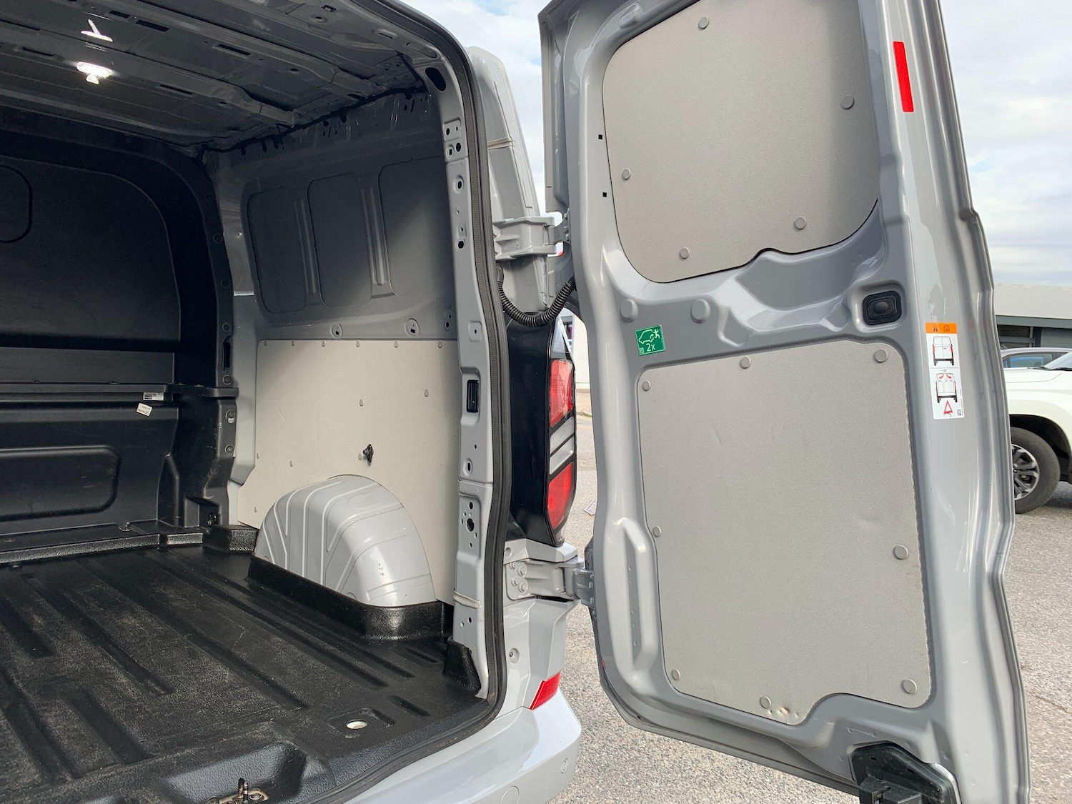 Used Ford Transit Custom 2025 for sale - 78115398: Photo 43