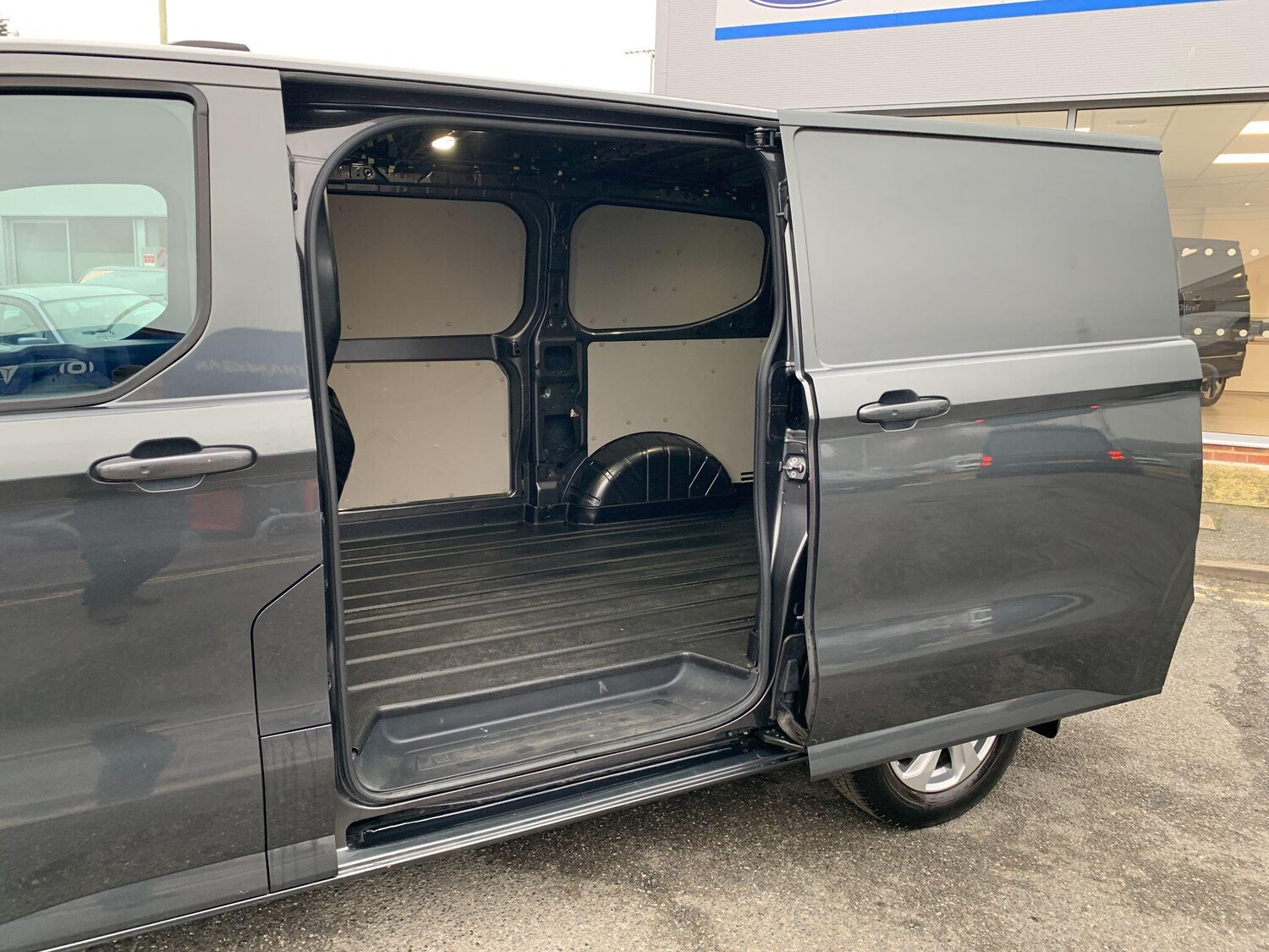 Used Ford Transit Custom for sale - 77344649: Photo 42