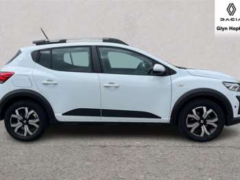 Used Dacia Sandero Stepway 2022 for sale - 74220224: Photo