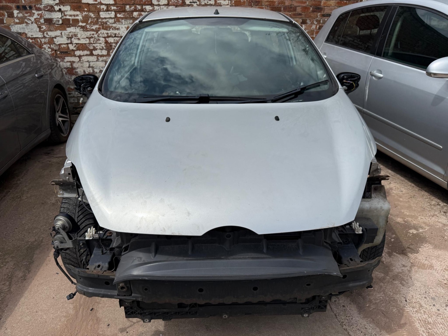 Used Ford Fiesta 2011 for sale - 77042313: Photo 2