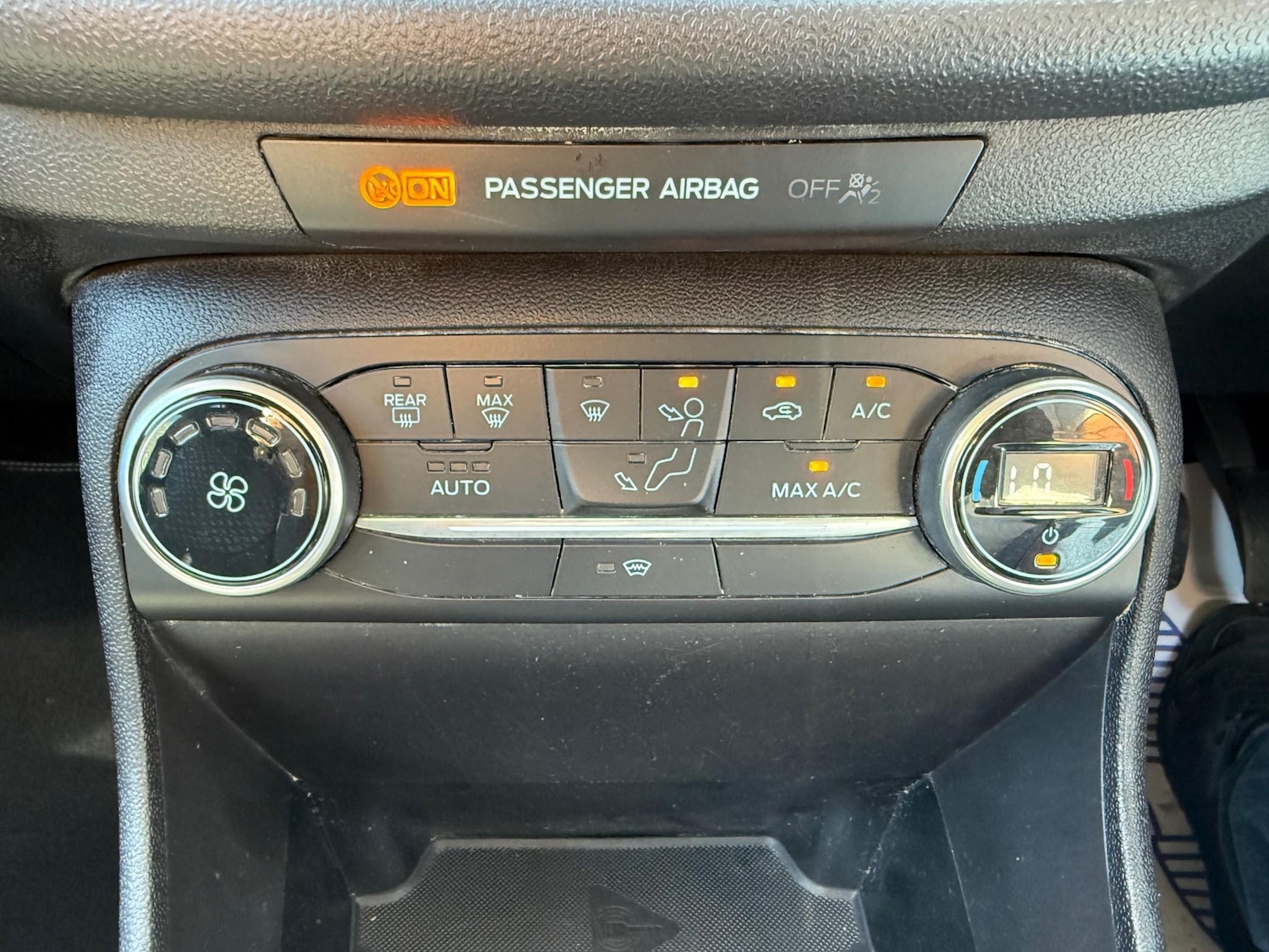 Used Ford Fiesta 2018 for sale - 76802512: Photo 17