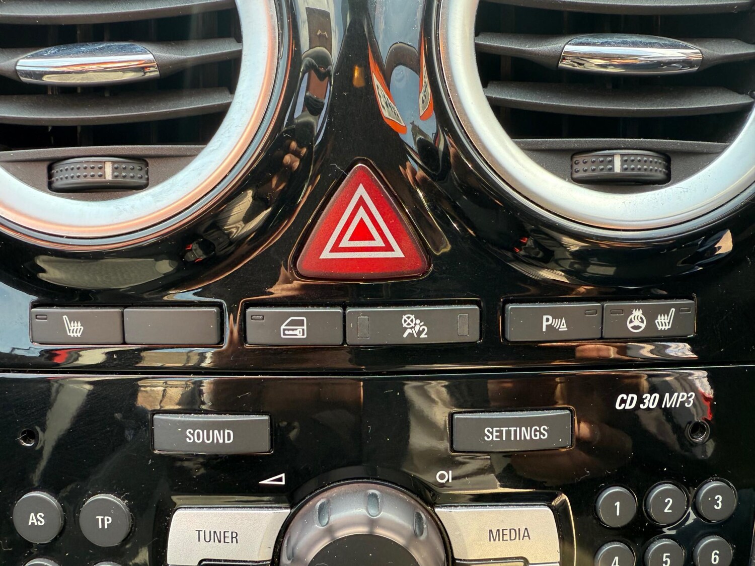 Used Vauxhall Corsa 2013 for sale - 76312688: Photo 17