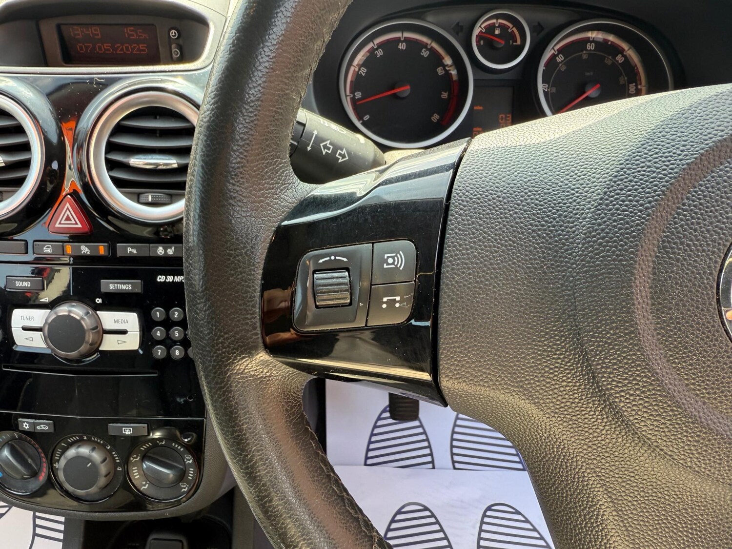 Used Vauxhall Corsa 2013 for sale - 76312688: Photo 18