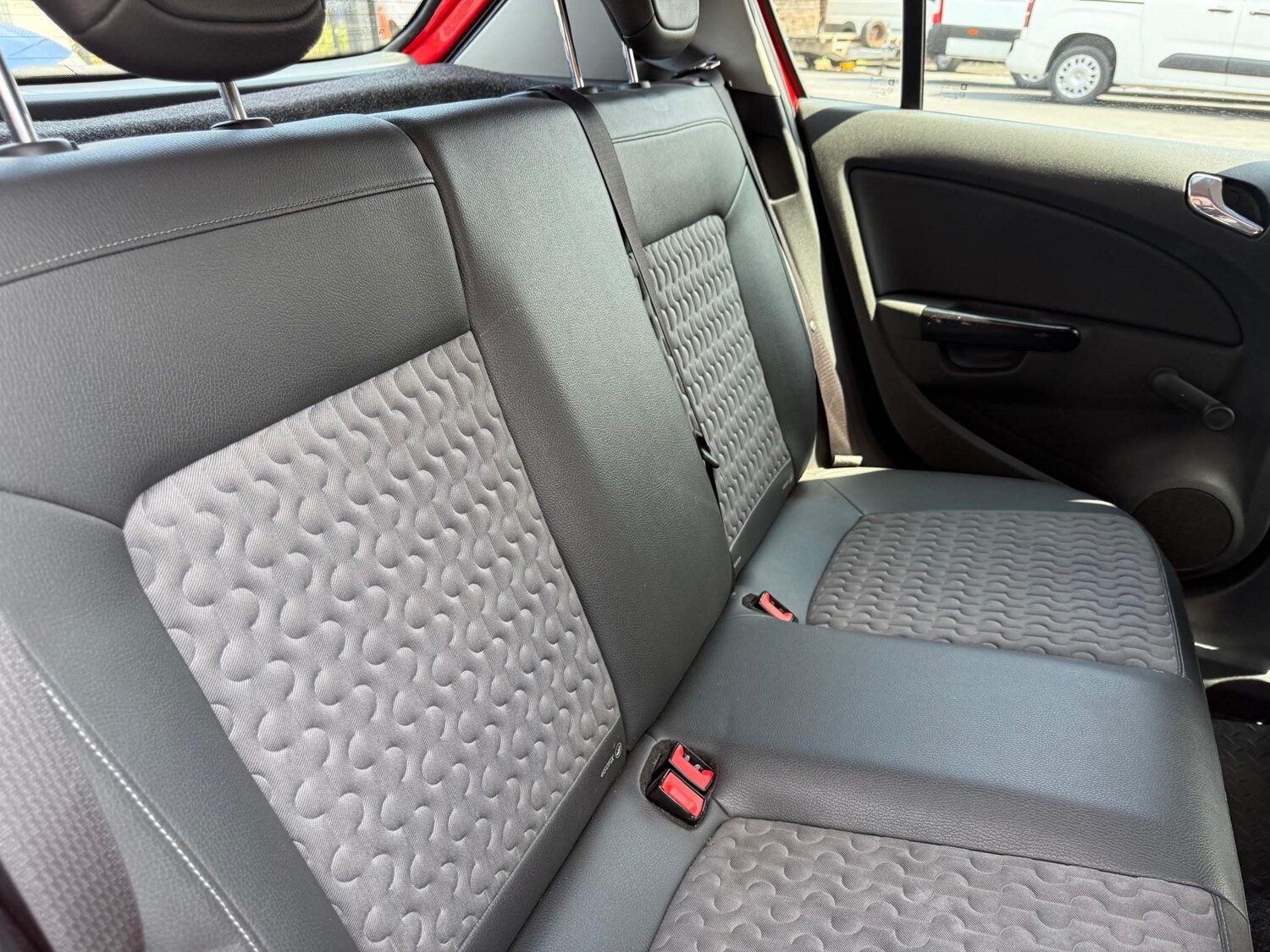 Used Vauxhall Corsa 2013 for sale - 76312688: Photo 20