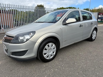 Used Vauxhall Astra 2010 for sale - 75911012: Photo