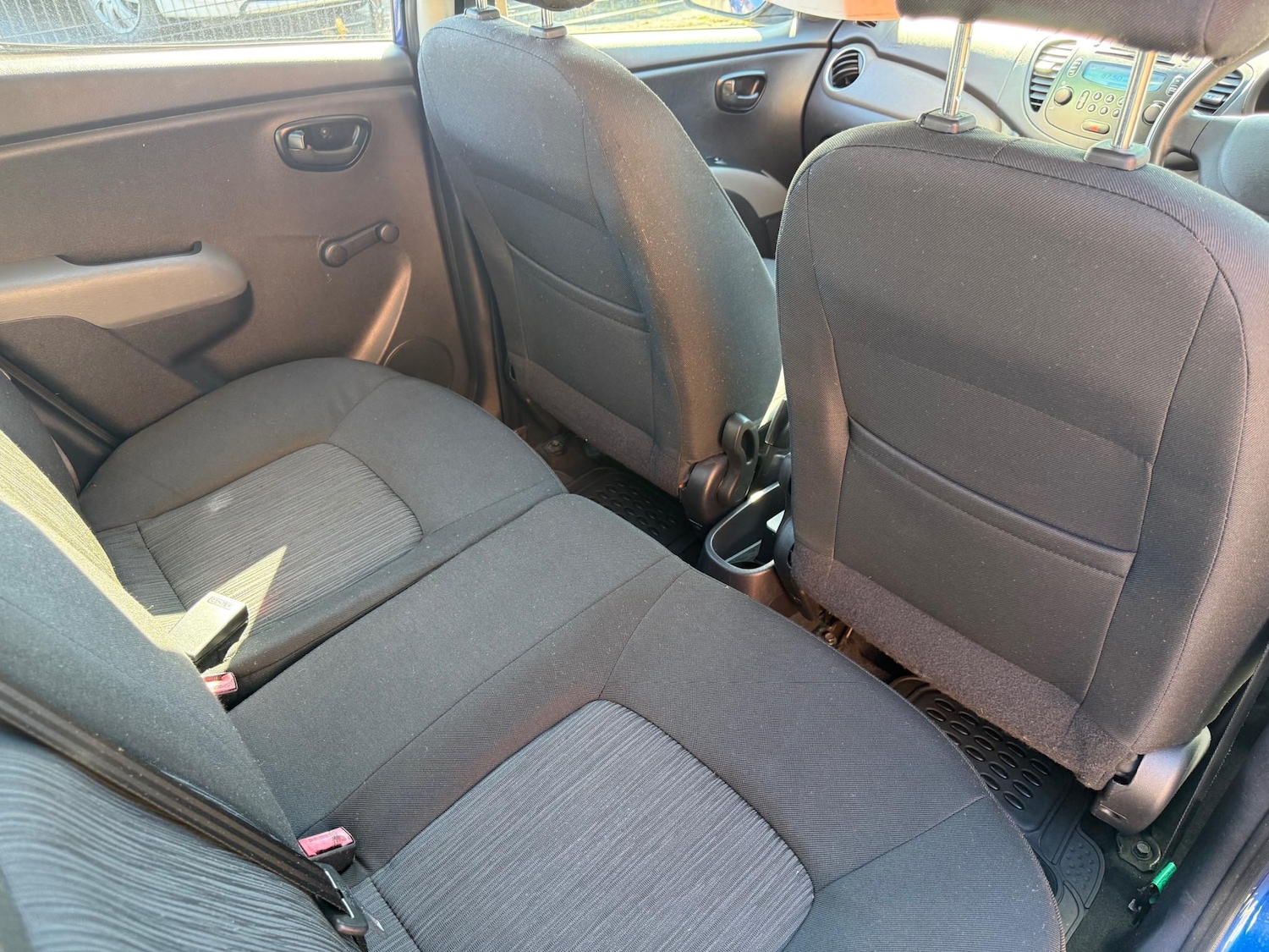 Used Hyundai i10 2011 for sale - 76445387: Photo 18